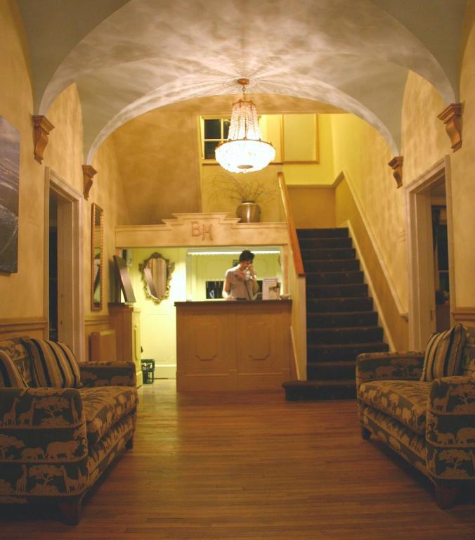 Brandon House Hotel Bagian luar foto