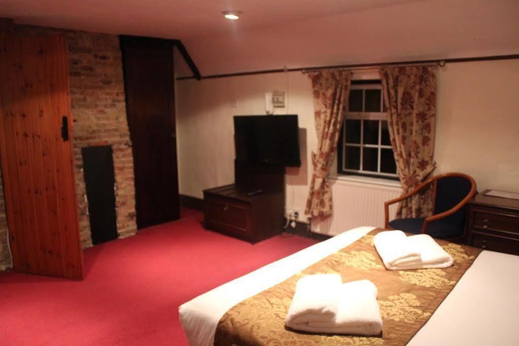 Brandon House Hotel Bagian luar foto