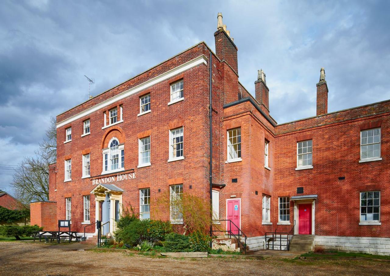 Brandon House Hotel Bagian luar foto